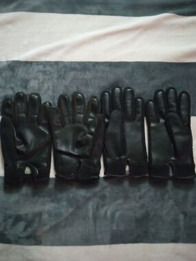 Source Unknown Vintage 1980s Black Men's Protective Gloves - 2 Pair Large.